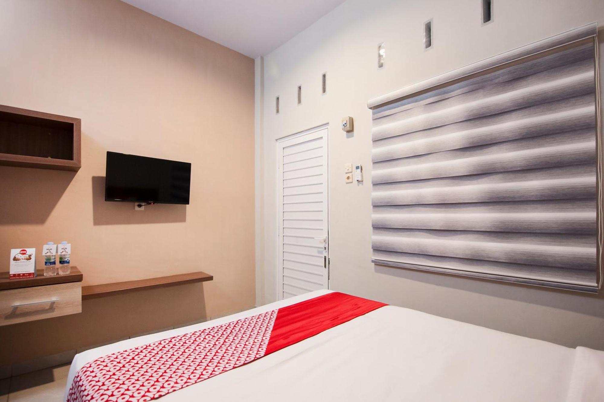 Oyo 725 My Arm Home & Stay Medan Bagian luar foto